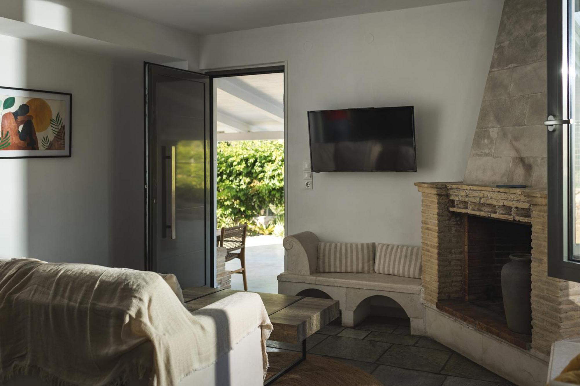 Binios Villa - Private Pool, Walking Distance From The Beach Vasilikí Esterno foto