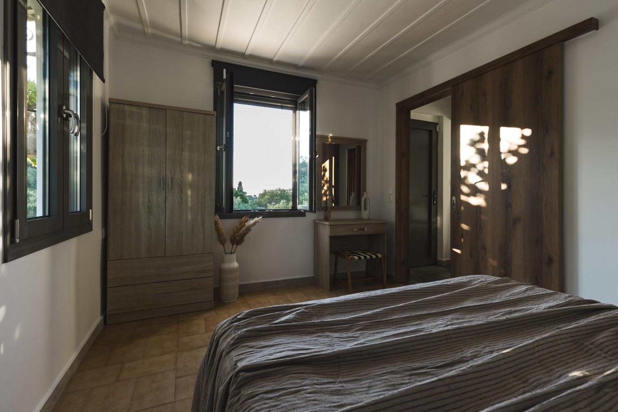 Binios Villa - Private Pool, Walking Distance From The Beach Vasilikí Esterno foto
